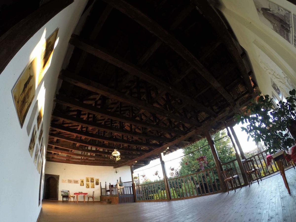 Pashko Vasa Guesthouse Shkoder Bagian luar foto