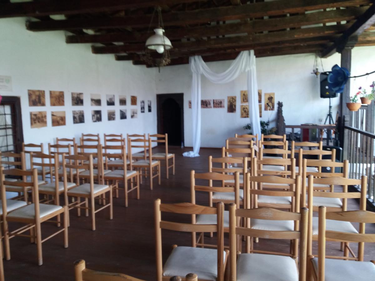 Pashko Vasa Guesthouse Shkoder Bagian luar foto