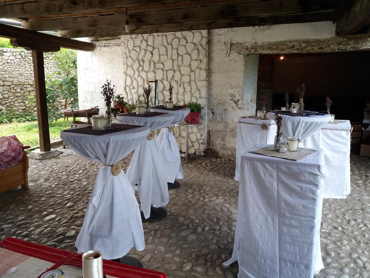 Pashko Vasa Guesthouse Shkoder Bagian luar foto